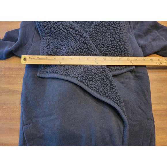 Abercrombie & Fitch Open Front Jacket Women’s XS Black Sherpa Lined Coat EUC - Picture 7 of 10